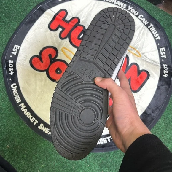 Jordan 1 Mid Cement - Picture 6 of 6